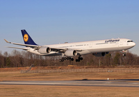 Filename=LUFTHANSA_A340-600_D-AIHV_CLT_0118_6_JP_small.jpg
Filesize=921KiB
Dimensions=1400x973
Date added=Jan 24, 2018 LUFTHANSA_A340-600_D-AIHV_CLT_0118_6_JP_small.jpg
