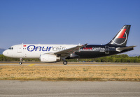 ONURAIR_A320_TC-ODE_AYT_0819_JP_small.jpg