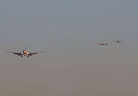 Filename=RUNWAY25L-LINEUP_LAX_1113_JP_small.jpg
Filesize=54KiB
Dimensions=1000x695
Date added=Nov 13, 2013 RUNWAY25L-LINEUP_LAX_1113_JP_small.jpg