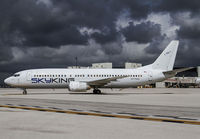 SKYKING_737-400_N773AS_MIA_1010_JP_small2.jpg