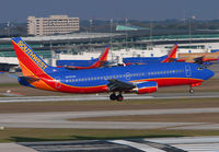 SOUTHWEST_737-300_N658SW_HOU_1206B_JP_small.jpg