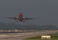 SOUTHWEST_737-700_BEECH1900_FLL_0903_JP_small.jpg