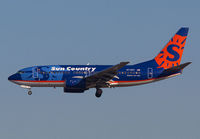 SUNCOUNTRY_737-700_N712SY_LAX_0213_JP_small.jpg