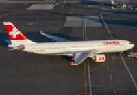Filename=SWISS_A330-200_HB-IQI_JFK_0604_JP_small2.jpg
Filesize=1026KiB
Dimensions=1400x973
Date added=Jan 13, 2022 SWISS_A330-200_HB-IQI_JFK_0604_JP_small2.jpg