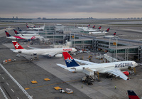 SWISS_A330-300_HB-JHD_JFK_0917_4_JP_small.jpg