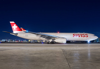 SWISS_A330-300_HB-JHL_MIA_0113_JP_small1.jpg