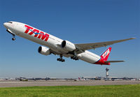 Filename=TAM_777-300_PT-MUF_JFK_0714P_JP_small.jpg
Filesize=153KiB
Dimensions=1000x695
Date added=Sep 23, 2014 TAM_777-300_PT-MUF_JFK_0714P_JP_small.jpg