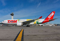 Filename=TAM_A330-200_PT-MVP_JFK_0909n_JP_small.jpg
Filesize=201KiB
Dimensions=1000x695
Date added=Jun 12, 2014 TAM_A330-200_PT-MVP_JFK_0909n_JP_small.jpg