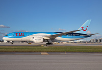 TUI_787_8_PH-TFL_MIA_1016A_JP_small.jpg