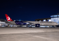 TURKISH_777-300_TC-LJJ_MIA_1023_1_jP_small.jpg