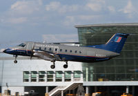 UNITEDEXPRESS_EMB110_N292UX_LAS_0207_JP.jpg