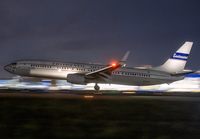 UNITED_737-900_N75435_LAX_0226__JP_smalljpg.jpg