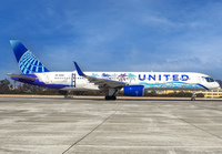 UNITED_757-200_N14106_SAN_1119_22_JP_small.jpg