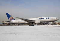 UNITED_777-200_N77012_EWR_0115B_JP_small.jpg