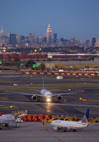 Filename=UNITED_EWR_0913H_JP_small.jpg
Filesize=220KiB
Dimensions=695x1000
Date added=Dec 12, 2013 UNITED_EWR_0913H_JP_small.jpg