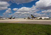 UPS_757-200_N452UP_MIA_1013J_JP_small.jpg