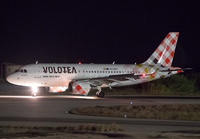 Filename=VOLOTEA_A319_EC-MUX_RHO_0817_1_JP_smalll.jpg
Filesize=807KiB
Dimensions=1400x973
Date added=Apr 15, 2020 VOLOTEA_A319_EC-MUX_RHO_0817_1_JP_smalll.jpg