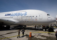 Filename=a380F-WWJBmarch2006jfk.jpg
Filesize=153KiB
Dimensions=1000x695
Date added=Aug 08, 2009 a380F-WWJBmarch2006jfk.jpg