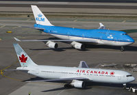 Filename=aircanadaKLM_LAX_1110_JP_.jpg
Filesize=187KiB
Dimensions=1000x695
Date added=Apr 06, 2011 aircanadaKLM_LAX_1110_JP_.jpg