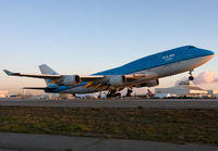 klm744phbfflax0209.jpg